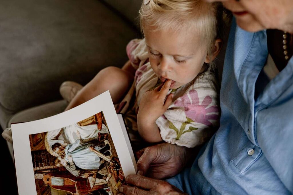 Fotoshoot van een oppasdag bij oma in Zuid-Holland