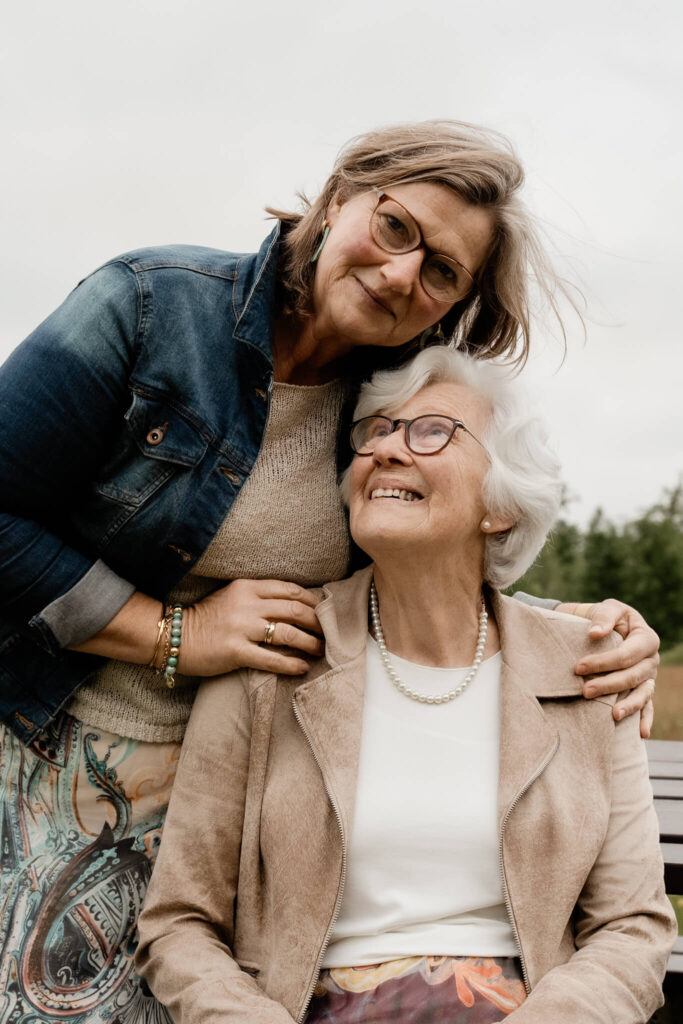 Generatiefoto met oma en dochter